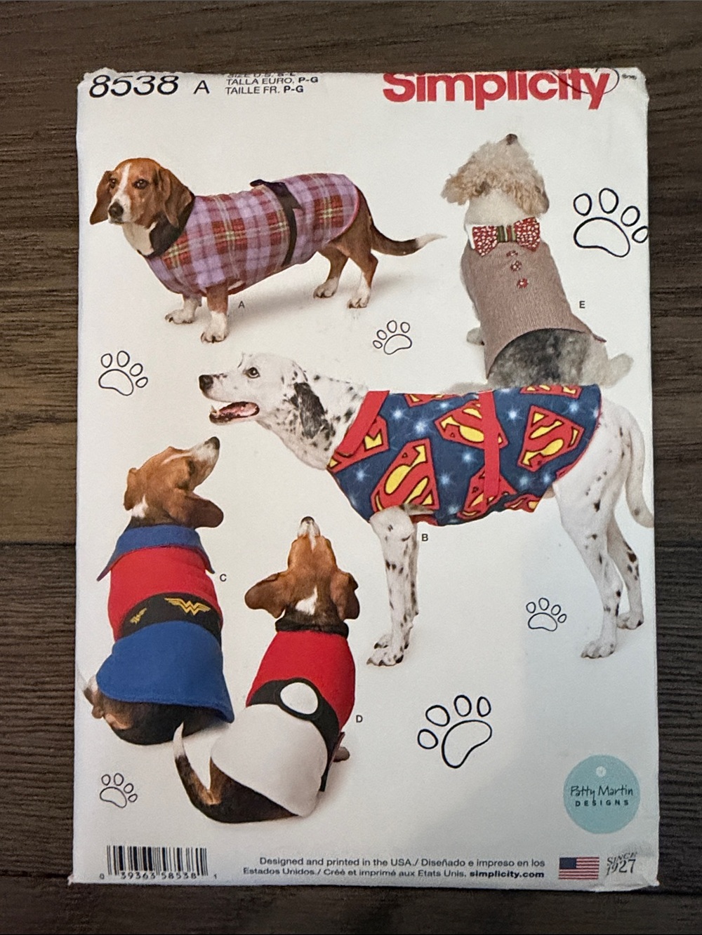Simplicity 8538 Dog Coat & Costume Sewing Pattern Size S-L Uncut